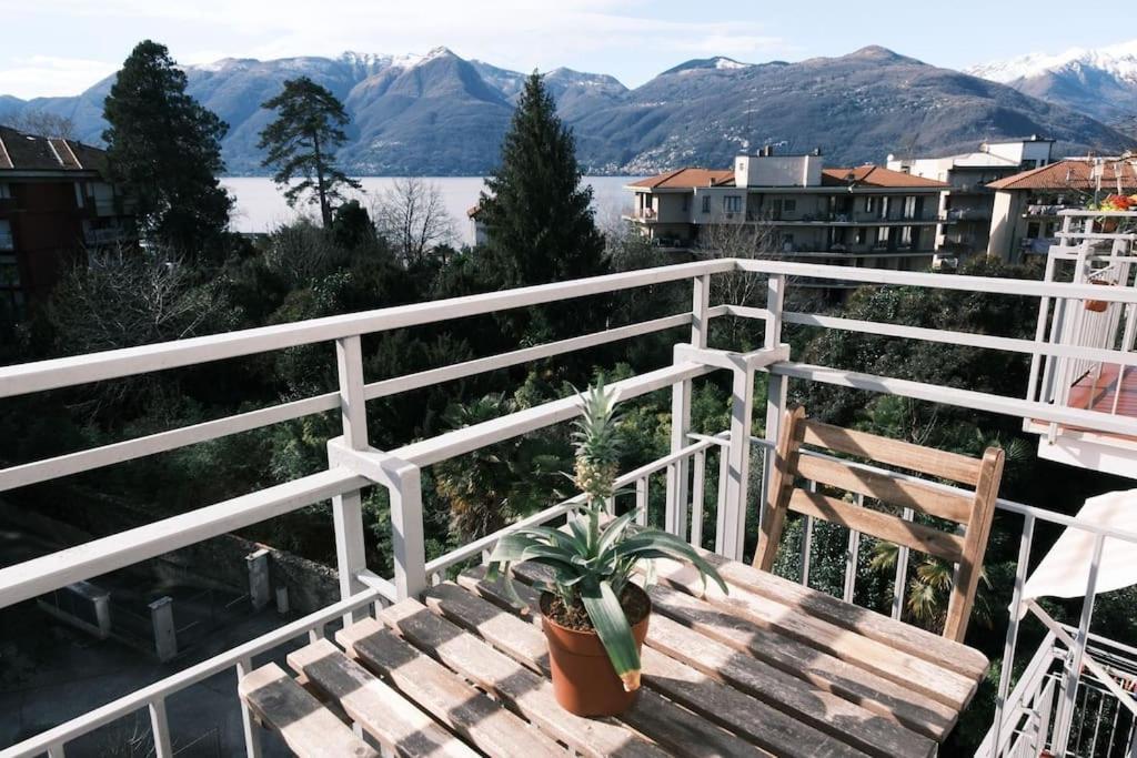 Studio With Lake And Montains Views Free Parking Luino Εξωτερικό φωτογραφία
